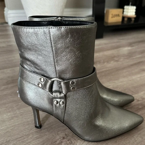 New Jessica Simpson Women’s Studded Pointed Toe Heel Ankle Boots Gray Size 8.5 - Picture 4 of 11